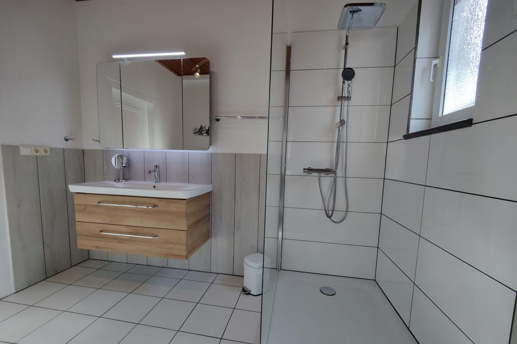 Walk-In-Dusche Bark